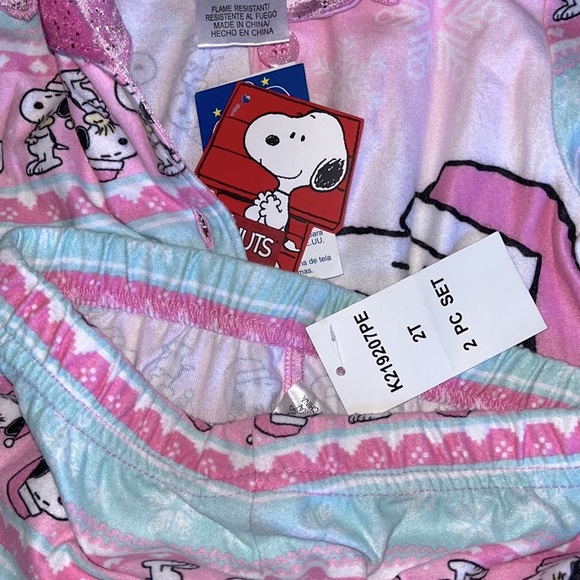 NWT Peanuts Girls Toddler Snoopy Soft Knit Flannel Button Down Pajama 2T - Picture 2 of 2